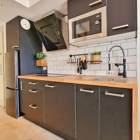 Lejlighed Acogedor Piso Con Terraza Y Parking! *