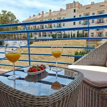 Lejlighed Acogedor Piso Con Terraza Y Parking! Benalmádena