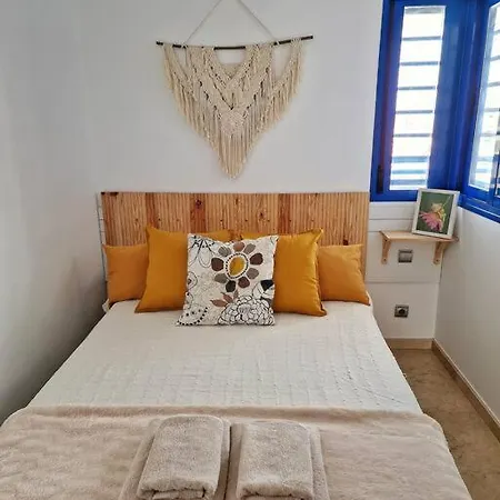 Acogedor Piso Con Terraza Y Parking! Lejlighed