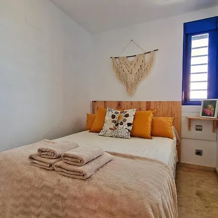 Acogedor Piso Con Terraza Y Parking!